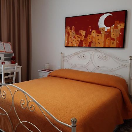 Casa Mina Affittacamere โปลีญาโนอามาเร ภายนอก รูปภาพ